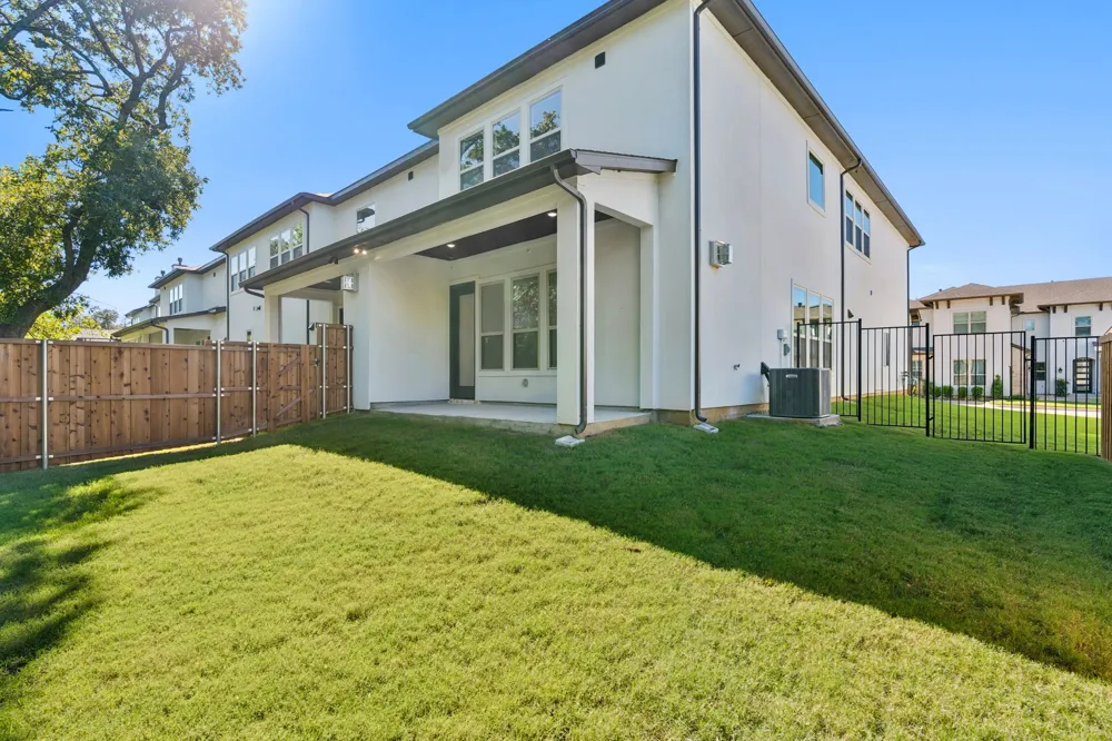 452 Waters Edge Drive #822 Hickory Creek, TX 75065