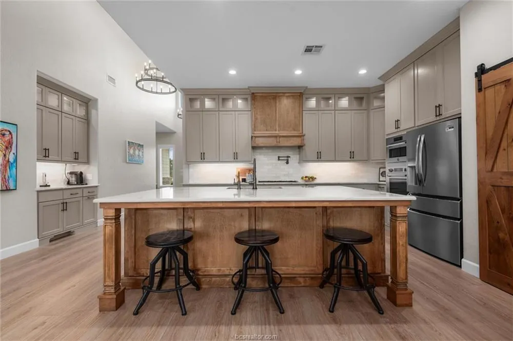 914 Axis Lane Franklin, TX 77856