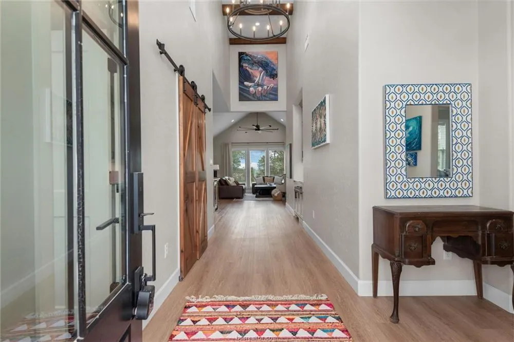 914 Axis Lane Franklin, TX 77856