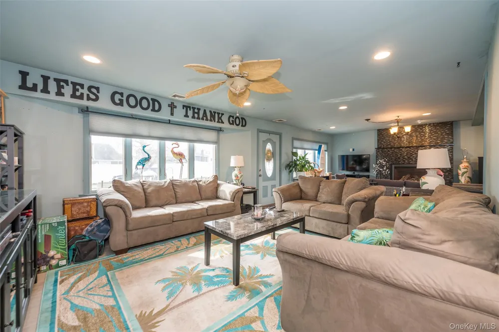 3414 Riverside Drive Oceanside, NY 11572