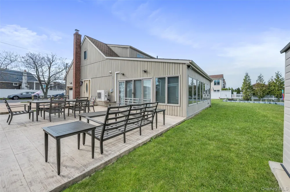 3414 Riverside Drive Oceanside, NY 11572