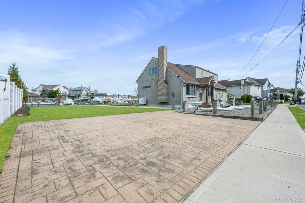 3414 Riverside Drive Oceanside, NY 11572
