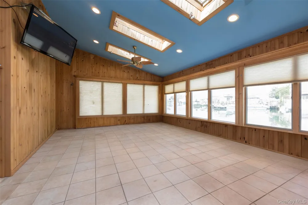 3414 Riverside Drive Oceanside, NY 11572