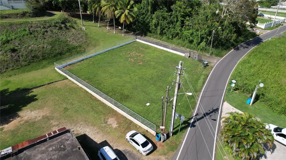 637ST BO MIRAFLORES #8-A Arecibo, PR 00612