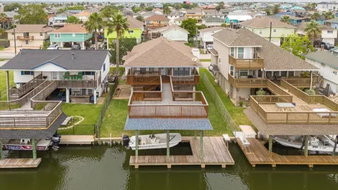514 Pompano Street