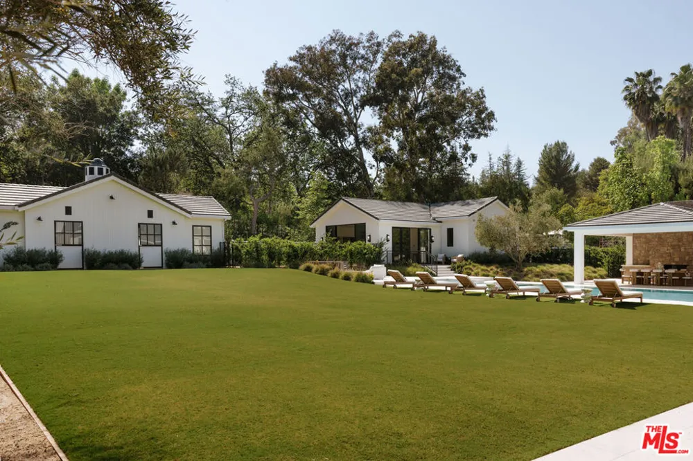 24640 Wingfield Road Hidden Hills, CA 91302