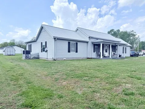 137 Dripping Springs St