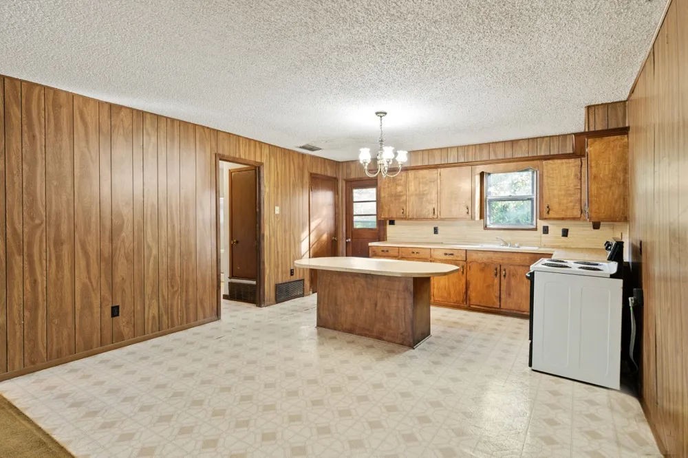 112 Crocker Road Malakoff, TX 75148