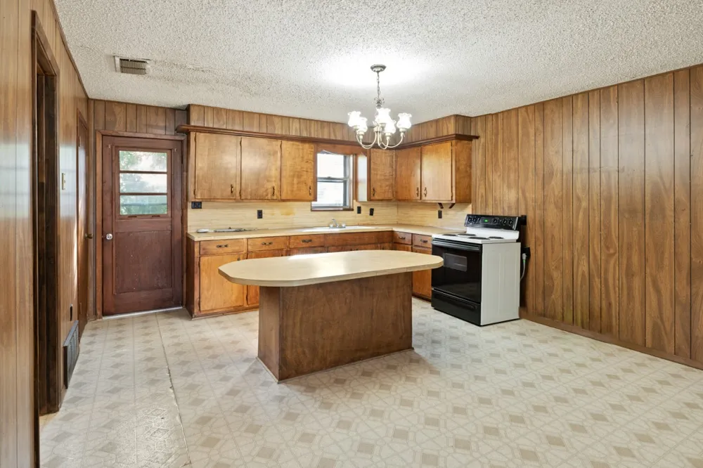 112 Crocker Road Malakoff, TX 75148