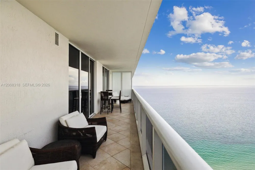 1830 S OCEAN DR #4803 Hallandale Beach, FL 33009
