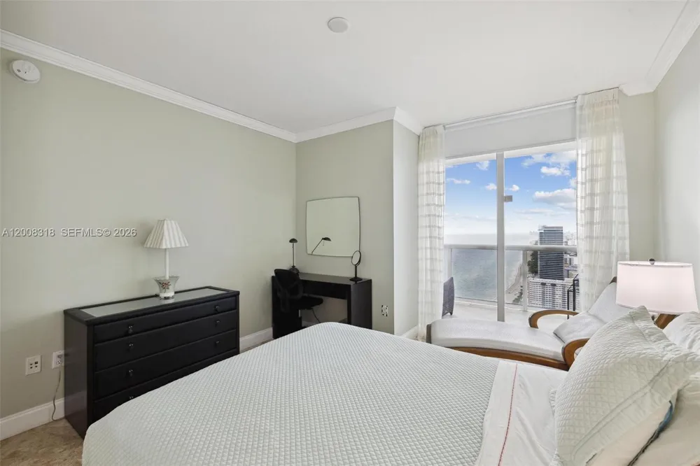 1830 S OCEAN DR #4803 Hallandale Beach, FL 33009