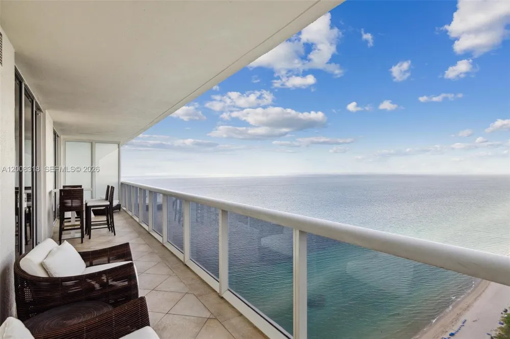1830 S OCEAN DR #4803 Hallandale Beach, FL 33009