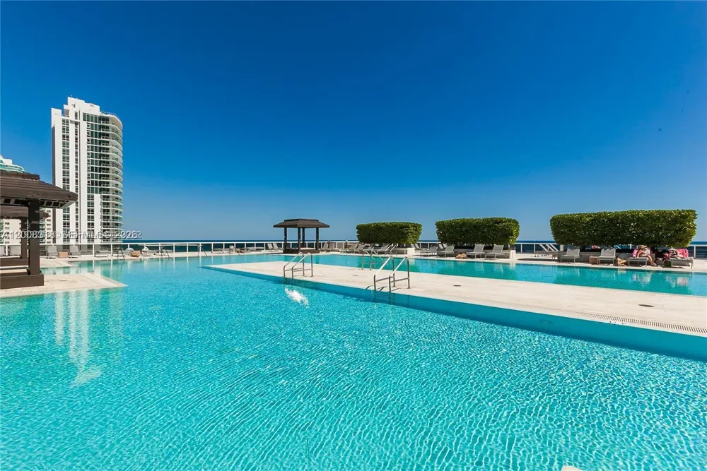 1830 S OCEAN DR #4803 Hallandale Beach, FL 33009