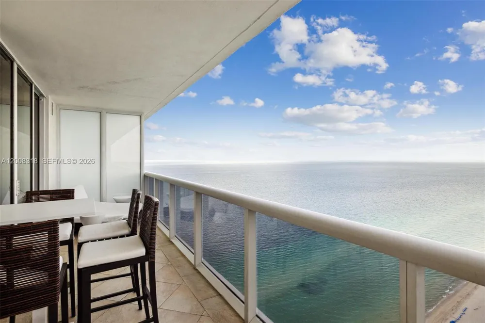 1830 S OCEAN DR #4803 Hallandale Beach, FL 33009