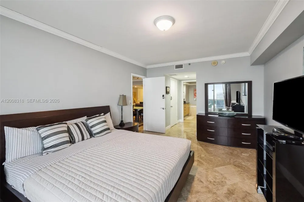 1830 S OCEAN DR #4803 Hallandale Beach, FL 33009