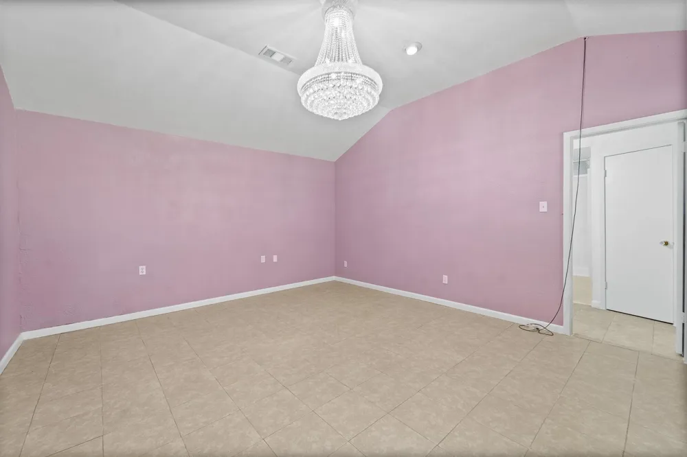 401 Lee Avenue Anahuac, TX 77514