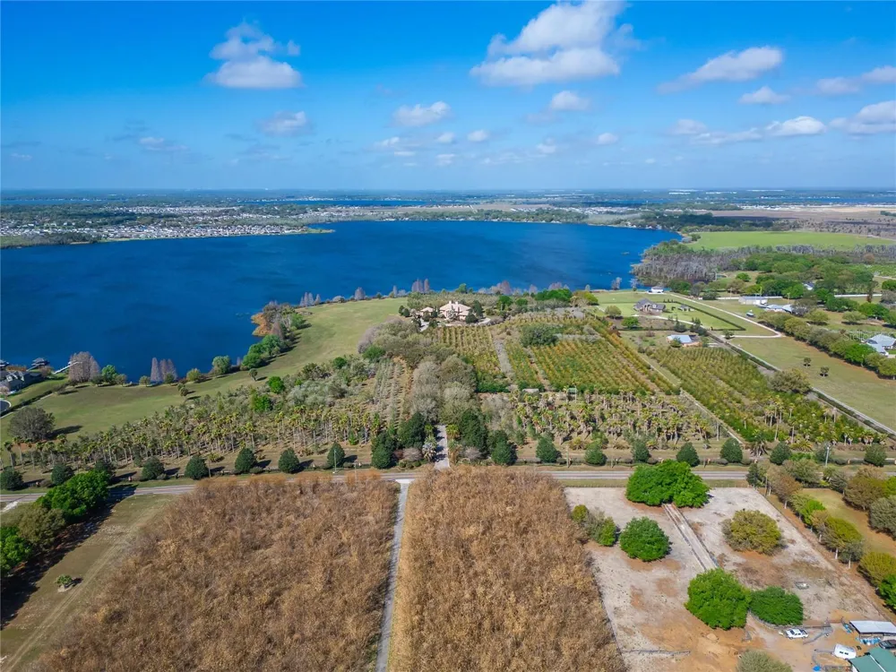 ADAMS BARN ROAD Auburndale, FL 33823