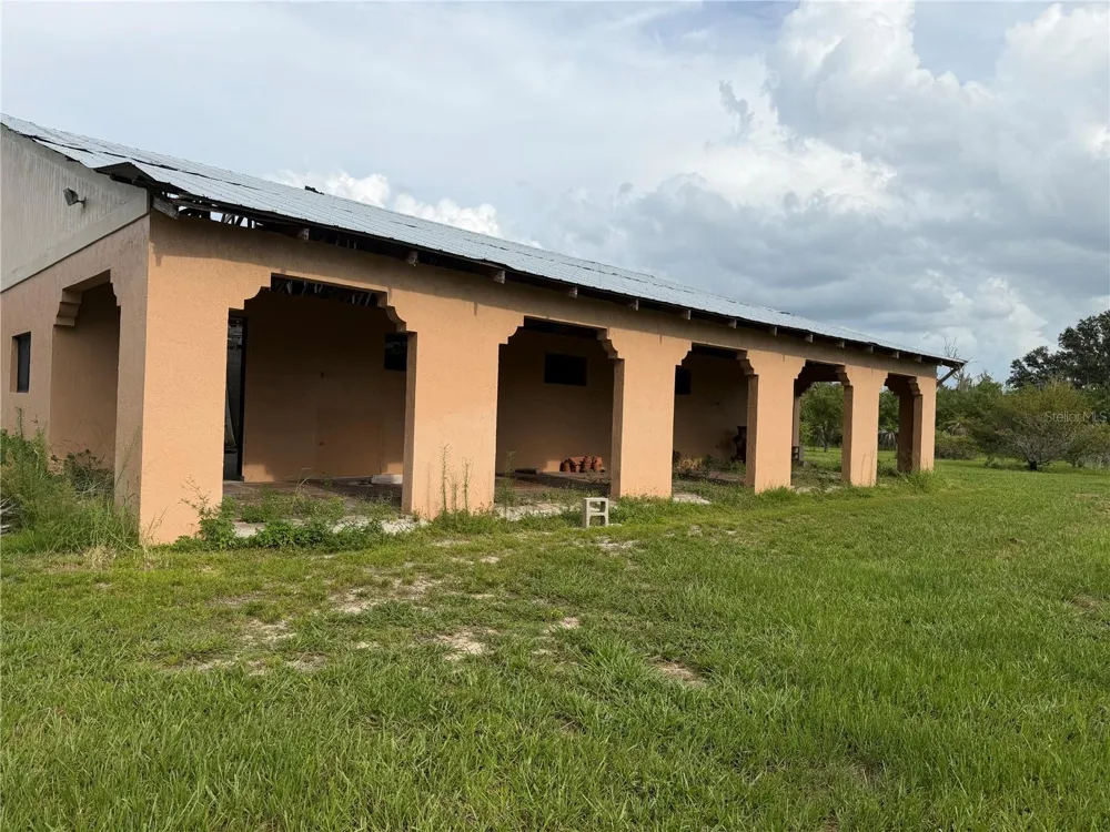 ADAMS BARN ROAD Auburndale, FL 33823