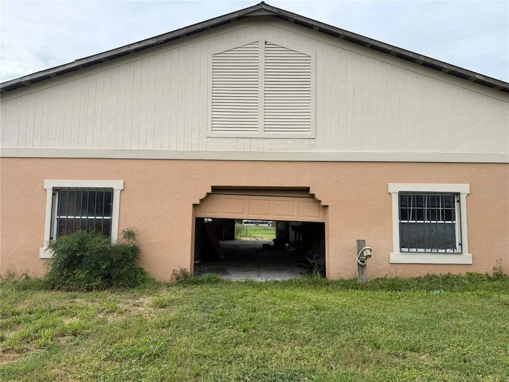 ADAMS BARN ROAD Auburndale, FL 33823