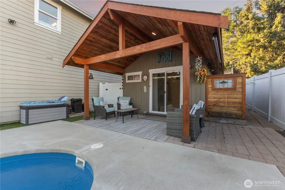 11 Lizzie Lane Manson, WA 98831