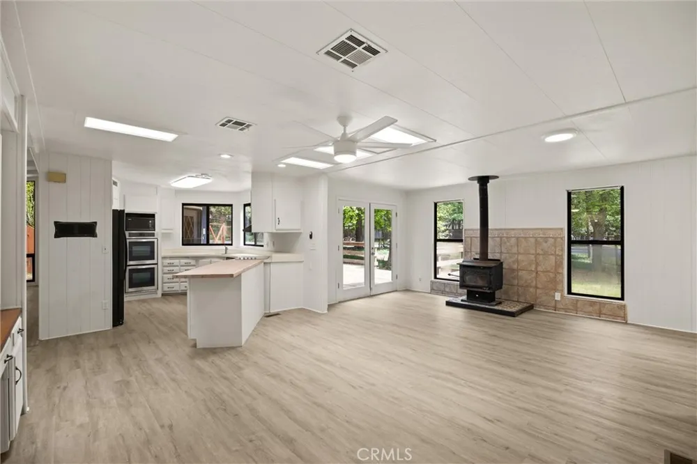 6356 Imperial Magalia, CA 95954
