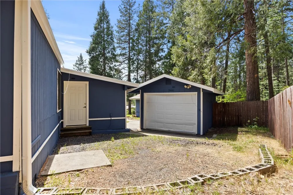 6356 Imperial Magalia, CA 95954
