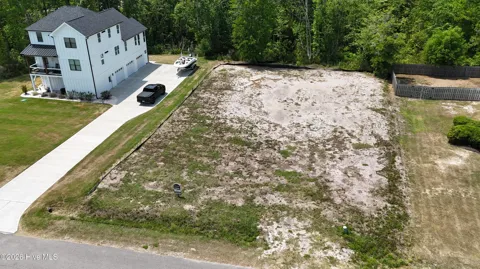 208 River Oats Court