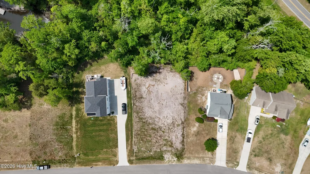 208 River Oats Court Holly Ridge, NC 28445