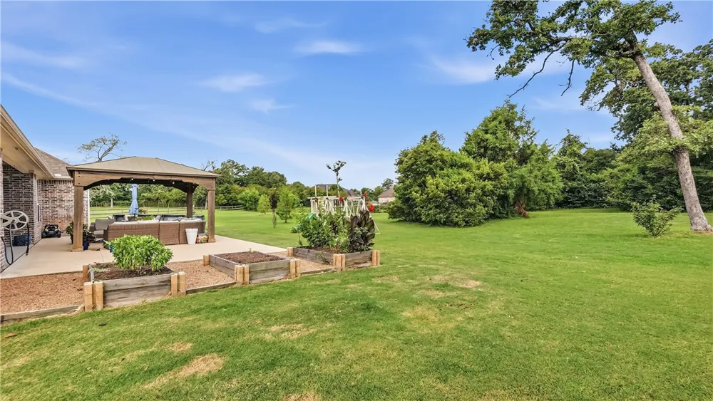 10468 Cornwall Lane Iola, TX 77861