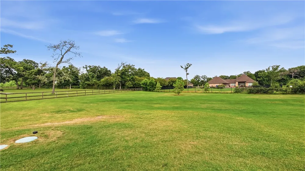 10468 Cornwall Lane Iola, TX 77861