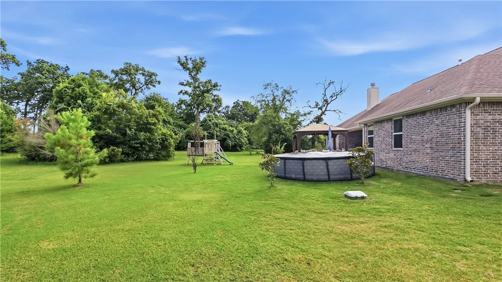 10468 Cornwall Lane Iola, TX 77861