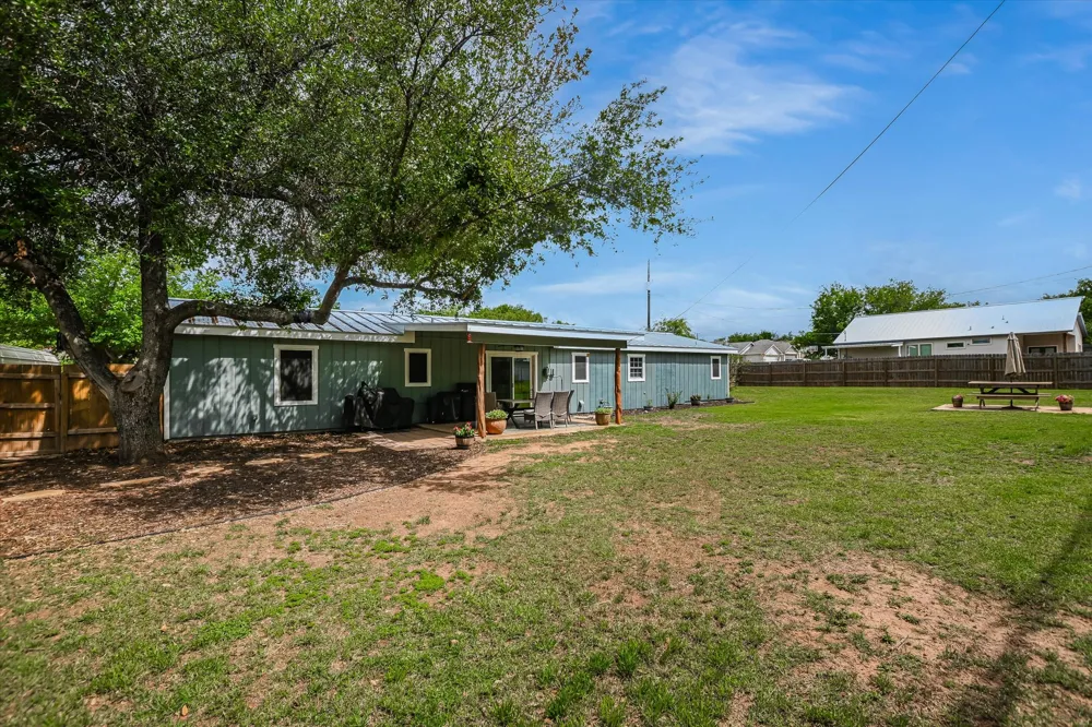 874 Pine Lane Cottonwood Shores, TX 78657