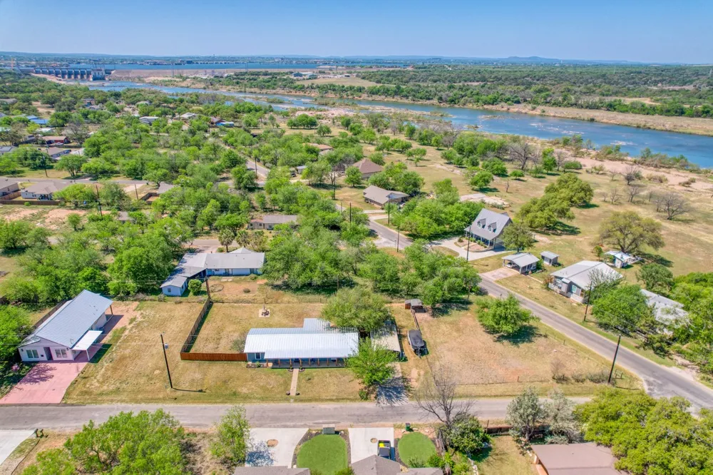 874 Pine Lane Cottonwood Shores, TX 78657