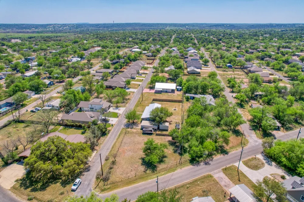 874 Pine Lane Cottonwood Shores, TX 78657