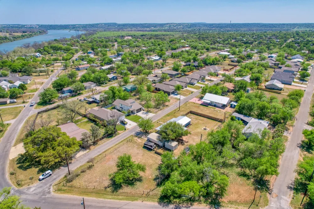 874 Pine Lane Cottonwood Shores, TX 78657