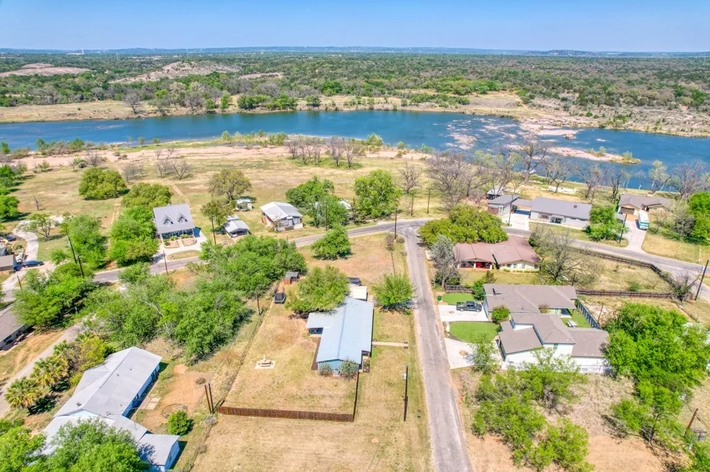 874 Pine Lane Cottonwood Shores, TX 78657
