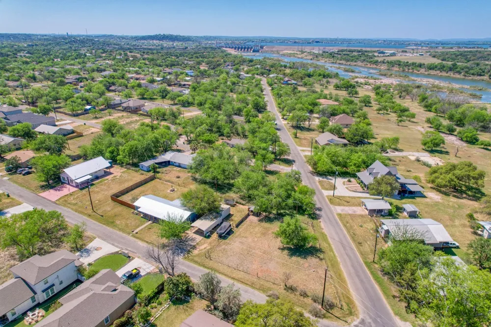 874 Pine Lane Cottonwood Shores, TX 78657