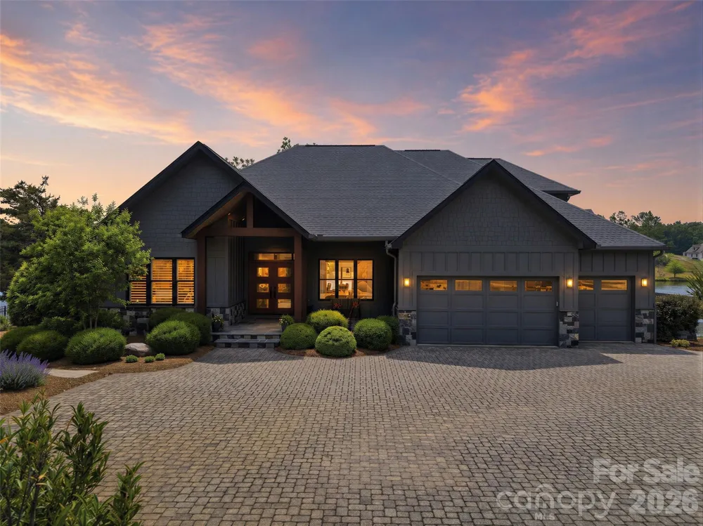 984 Mapleton Lane Columbus, NC 28722