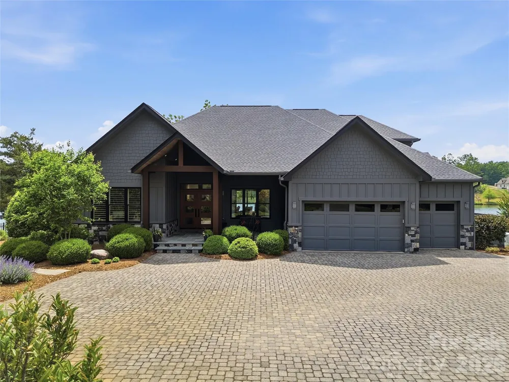 984 Mapleton Lane Columbus, NC 28722