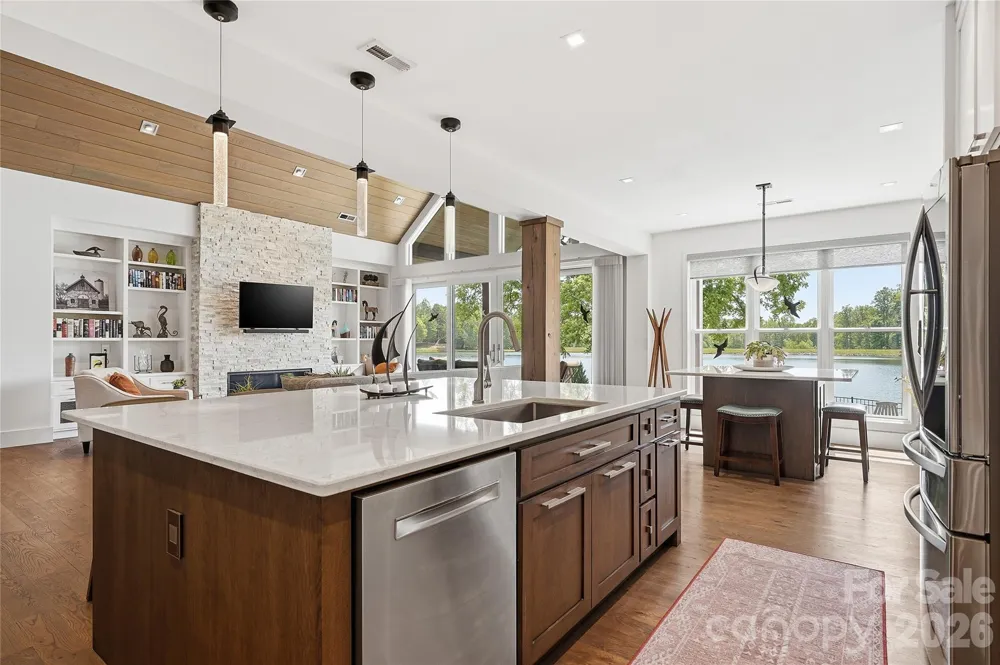 984 Mapleton Lane Columbus, NC 28722