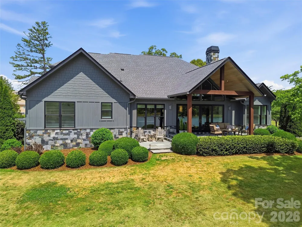 984 Mapleton Lane Columbus, NC 28722