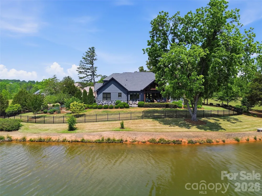 984 Mapleton Lane Columbus, NC 28722