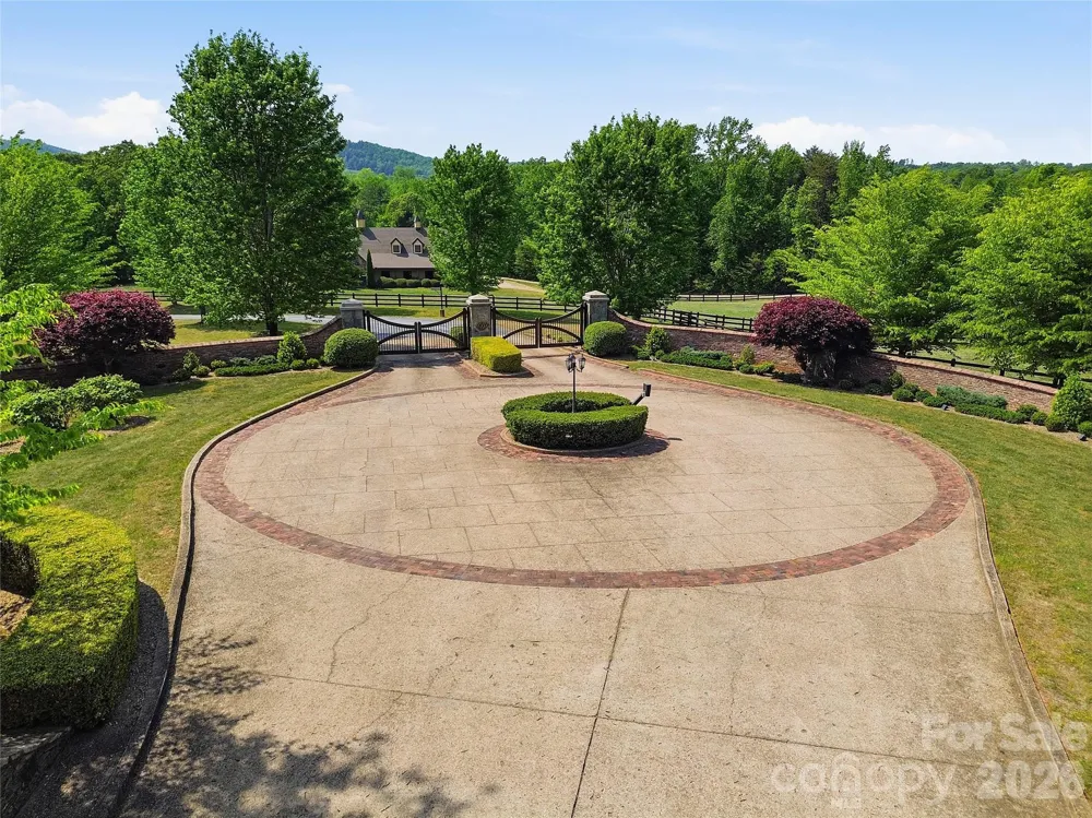 984 Mapleton Lane Columbus, NC 28722