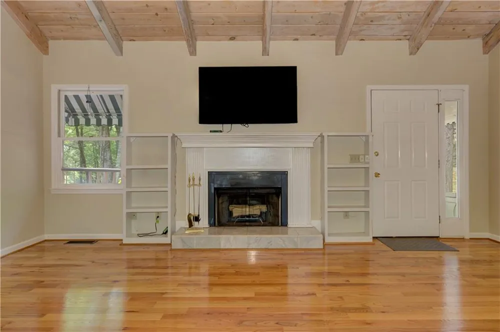 24 Sal Mountain Way Sautee Nacoochee, GA 30571
