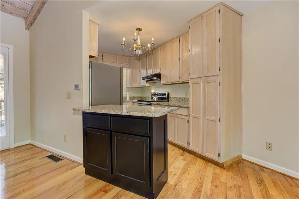 24 Sal Mountain Way Sautee Nacoochee, GA 30571