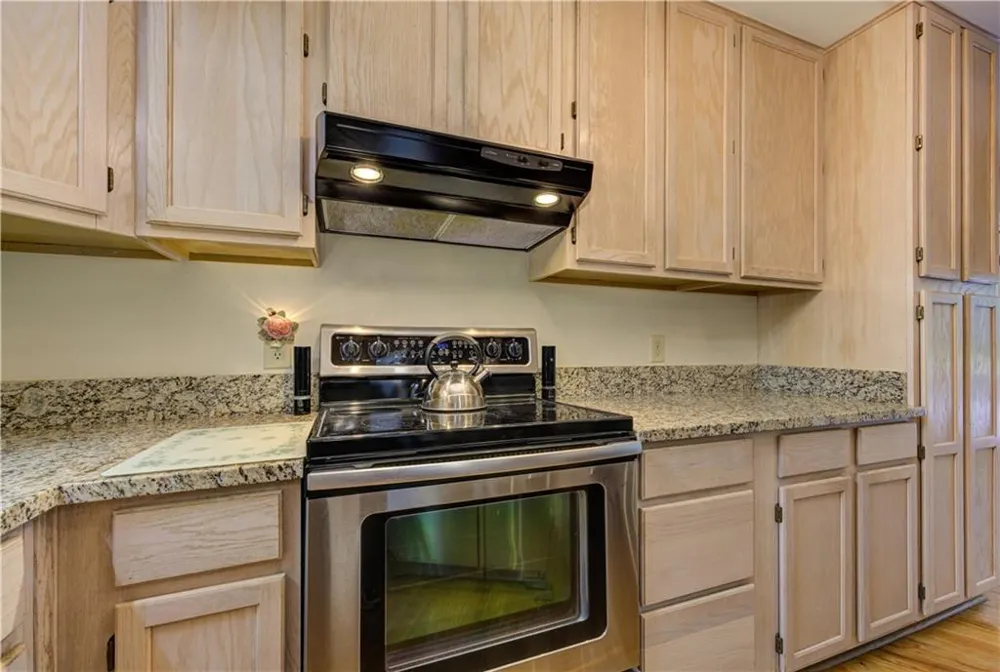 24 Sal Mountain Way Sautee Nacoochee, GA 30571