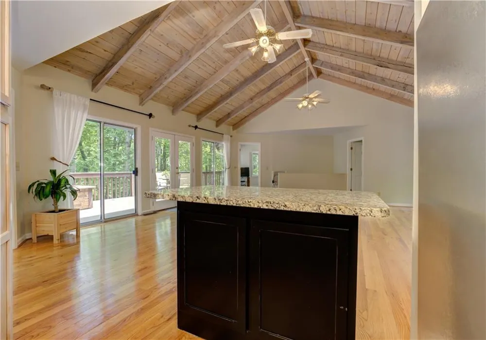24 Sal Mountain Way Sautee Nacoochee, GA 30571