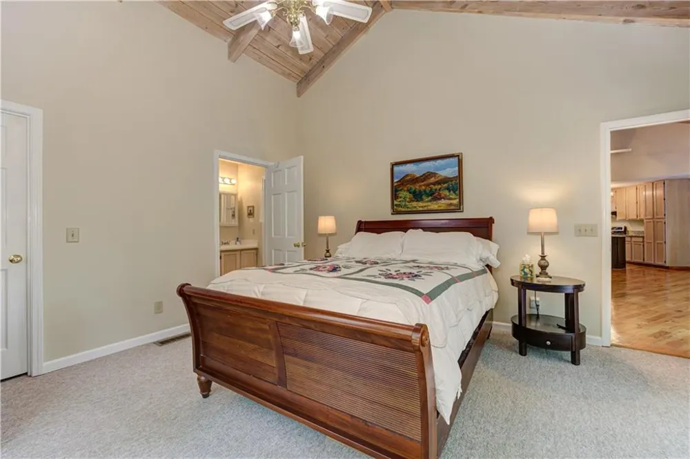 24 Sal Mountain Way Sautee Nacoochee, GA 30571