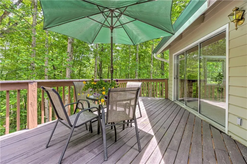 24 Sal Mountain Way Sautee Nacoochee, GA 30571