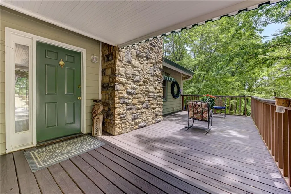 24 Sal Mountain Way Sautee Nacoochee, GA 30571